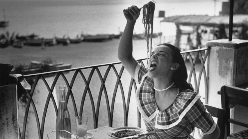Image d'illustration. «La volonté de se distinguer de l'autre est un réflexe anthropologique, et le nationalisme joue là-dessus», rappelle l'historien Denis Saillard. — © Bert Hardy / Getty Images